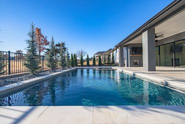 House for sale with pool in Edmond, OK