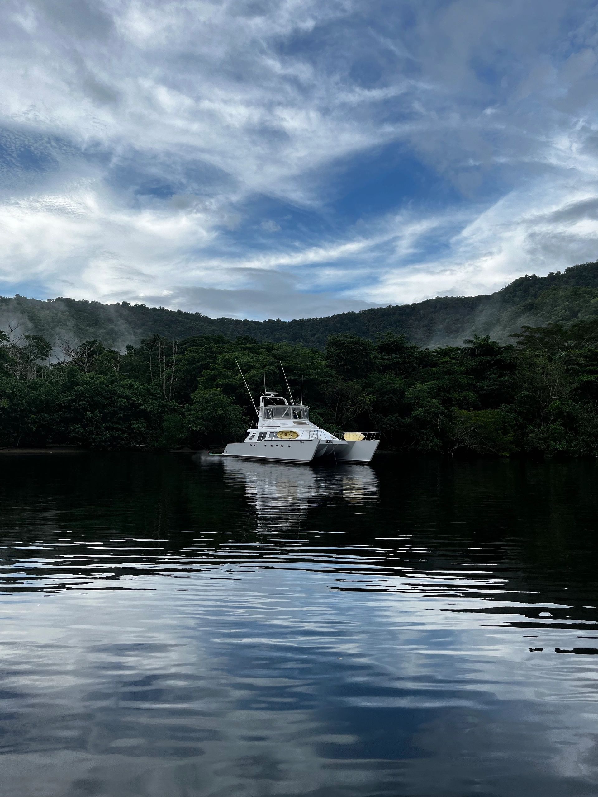 Spectrum Charters & Dinner on a Yacht