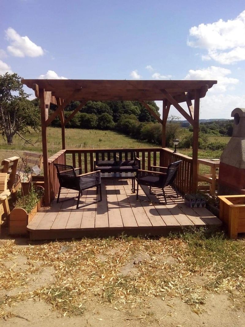 pergola.jpeg