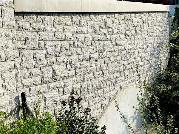 Ashlar pattern granite, multi pattern granite veneer, granite veneer, natural veneer.
