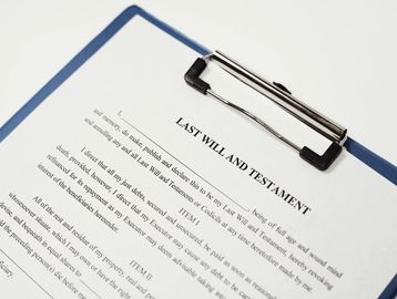 Close-up of a Last Will and Testament document prepared for notarization in South Holland and RON