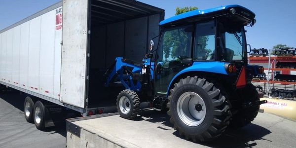 Loading tractors!