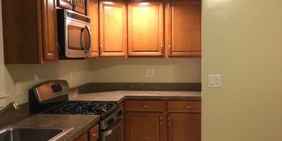 Picture of kitchen 
