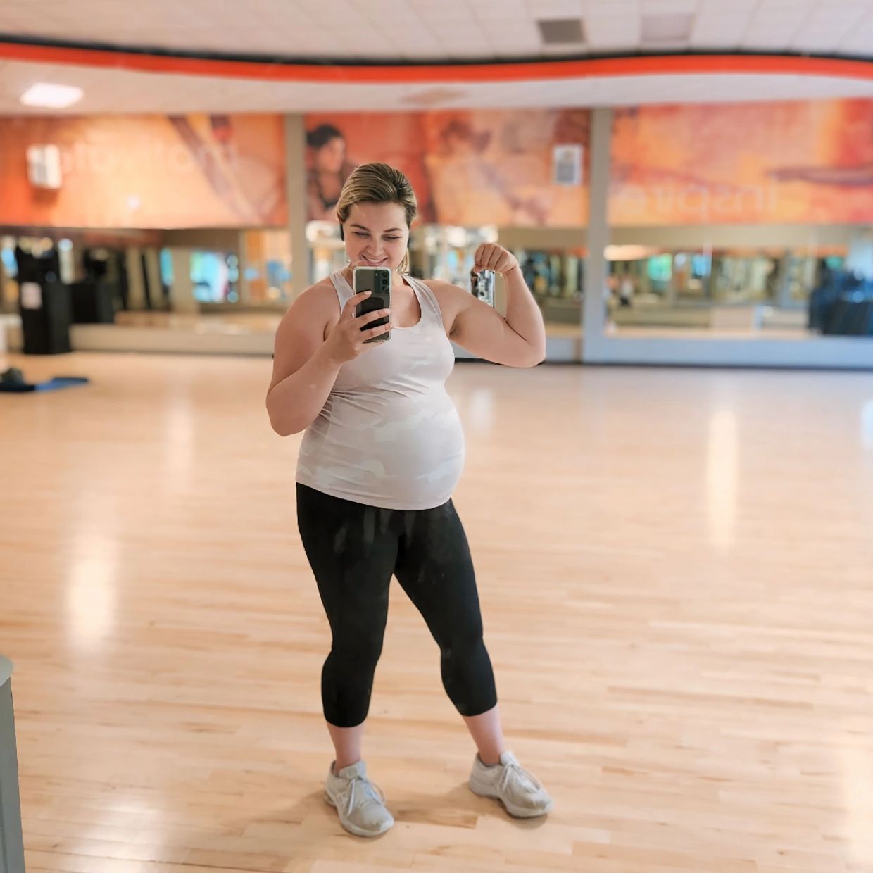 Pregnancy & Postpartum Athleticism Coach