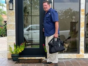 Brad Leland arriving to perform a home inspection in Houston Texas