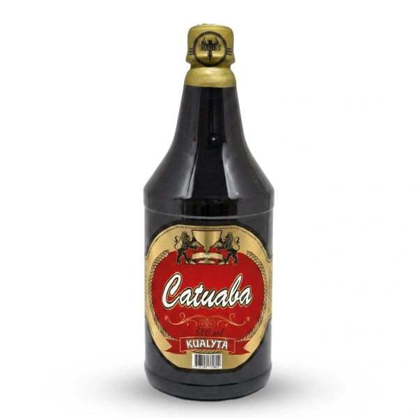 Garrafa de catuaba Kualyta com rótulo vermelho e dourado.