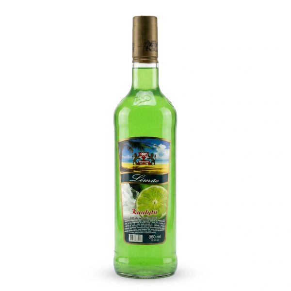 Garrafa verde de bebida chamada Kualytá Limão.