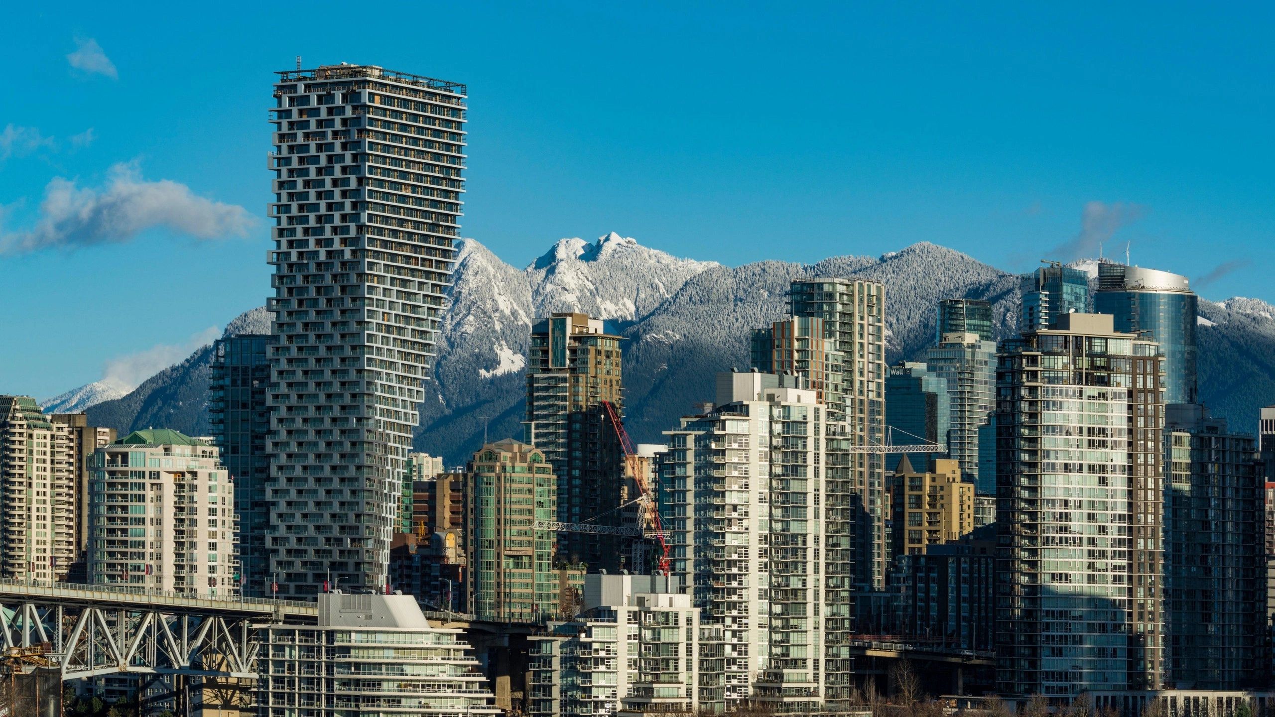 Конкретный город. Ванкувер Хаус небоскреб. Vancouver House Бьярке Ингельс. Самое высокое здание Ванкувера. Ванкувера фото застройки небоскребов.