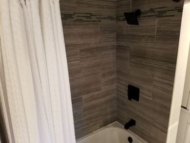 Ghost Lake AirBNB Acreage cottage for rent near Ghost Lake Cochrane Calgary Alberta Shower Unit