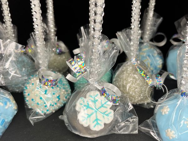 Winter Wonderland baby shower cake pops 