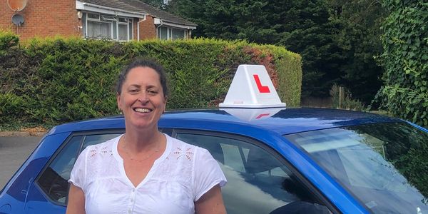 Hemel Hempstead Manual driving lessons  - female driving instructor - Sarah Curran 