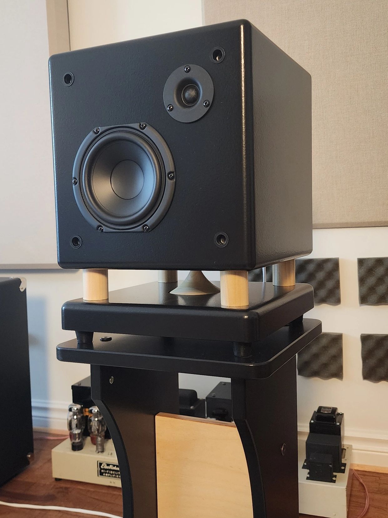Cubiquitous Loudspeakers by Schmidt Audio Canada