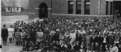 APS began integrated then segregated but then reintegrated well ahead of federal orders.