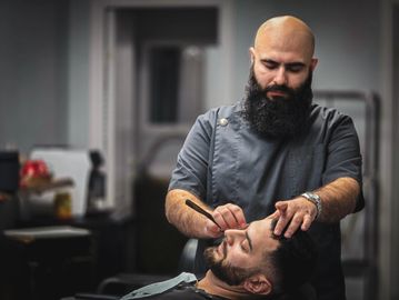 Shaving
Barbierit
Barbershop
Frizerie
Pitesti
Men and Women Studio
MWS
Salon