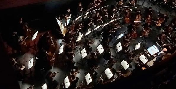 Conducting in the world's leading concert halls, opera houses and arenas
