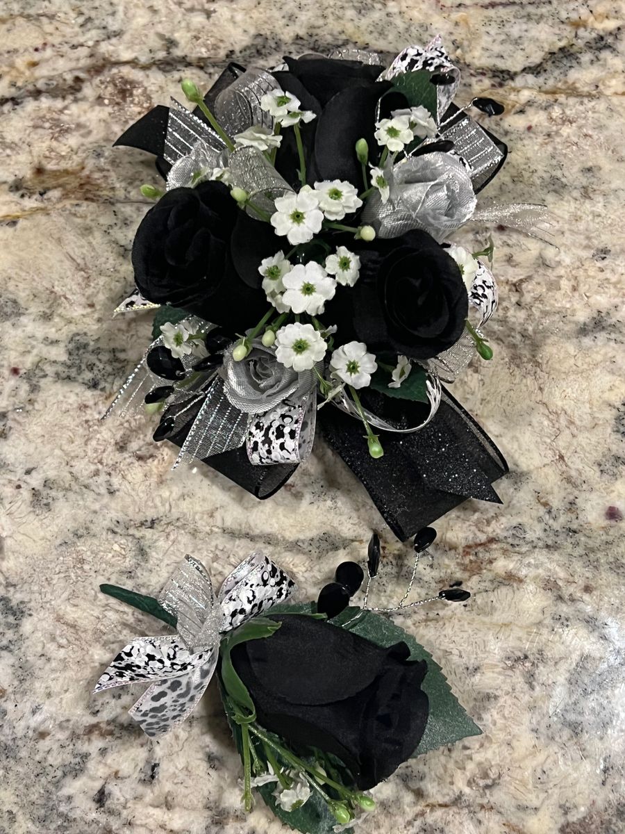 Black and Silver Corsage Set