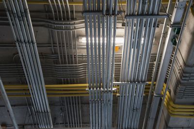 Installation of Electrical Services, Conduit, Cable Tray and Wire-ring at  the High Leve Editorial Image - Image of electrical, high: 220126980