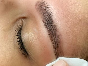 brow tint