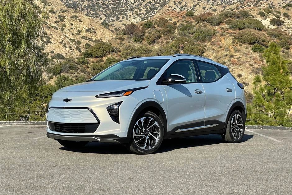 //img1.wsimg.com/isteam/ip/7c5d44f4-a5dd-479c-bd5f-fc55aa3318e5/chevy-bolt-euv-001-0001.jpeg/:/rs=w:1300,h:800