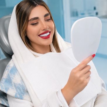 Smile makeover journey in Dubai with custom-designed E.max veneers and personalised cosmetic dental 