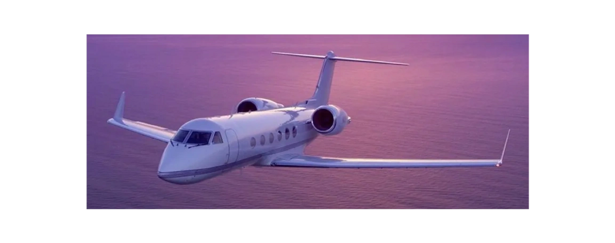 Gulfstream Jet in flight