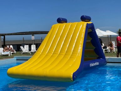 Medidas: 5x3m x3m alto