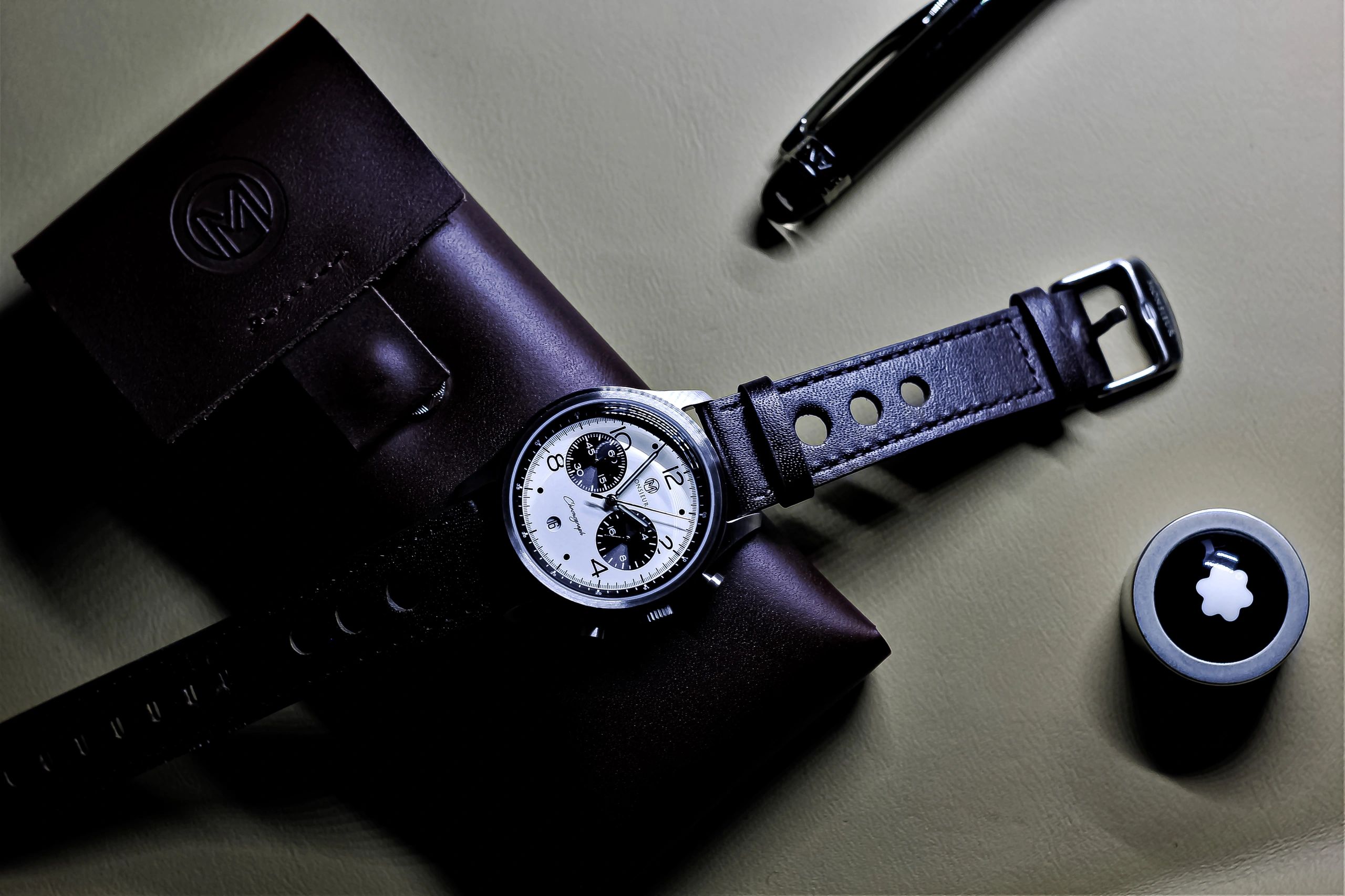 Monsieur Watches – The Ranomo Panda Chronograph