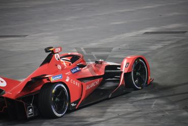 ABB FIA FORMULA E WORLD CHAMPIONSHIP 2022 SABIC LONDON E-PRIX MOTORSPORT RACE CAR IMAGES IMAGE 