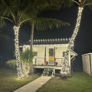 Florida keys Christmas lights event fantasy decorations led mini lights Islamorada key west 