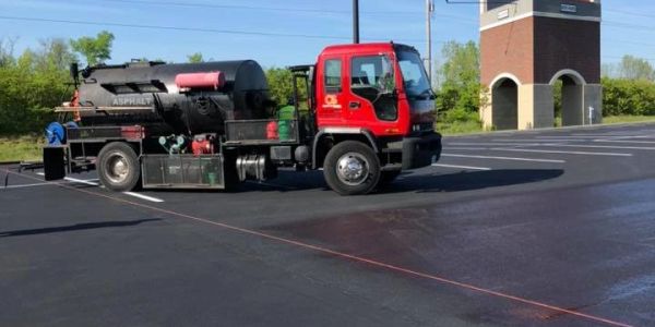 parking lot resurfacing in Dayton Ohio