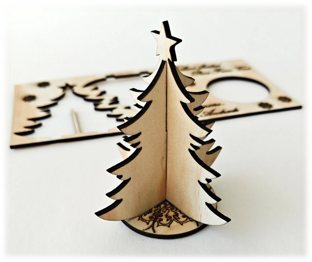 Postal navideña
Modelo: árbol armable