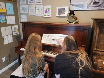 Bellevue Music Lessons. Music Lessons in Bellevue. Piano Lessons. Piano Instructor. Learn Piano 