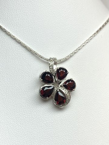 จี้โกเมน garnet pendant จี้ดอกไม้ flower pendant เครื่องประดับ jewelry สร้อยคอ necklace