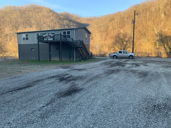 Kentucky mountains is the backdrop