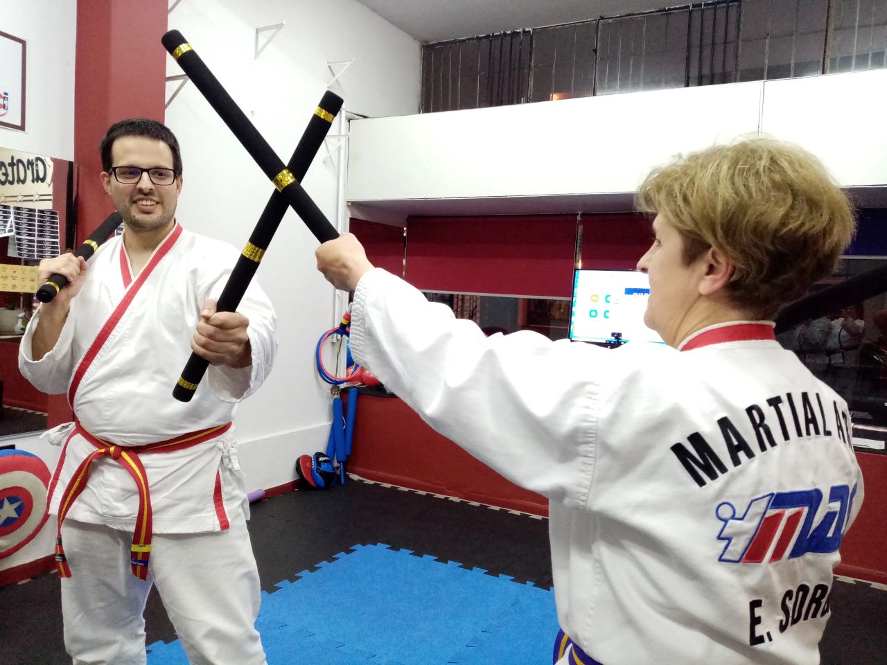 Entrenamiento con armas — el palo corto