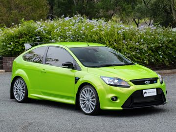 2010 Ford Focus RS in Ultimate Green for sale with Sports Classic