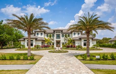 Transitional Luxury Home Builder
Naples Florida