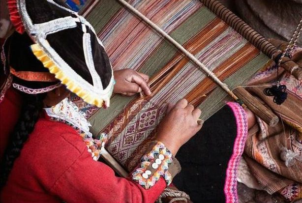 Keeping the Peruvian textiles tradition alive in Peru