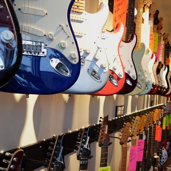 Carmel Valley Guitar Electric guitar photos