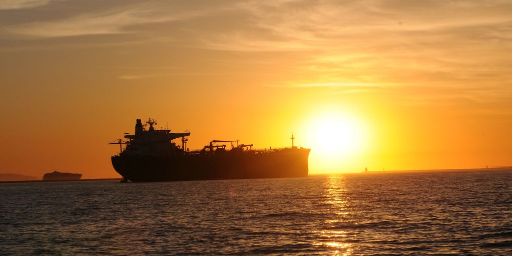 TANKER HEADING OUT TO SEA FROM LONG BEACH, CA