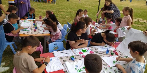 Tişört Boyama Çocuk atölyeleri 