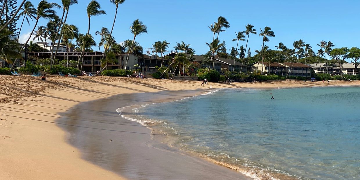 best beach in maui napili bay beach next door a 3 minute walk down the oceanfront from napili point t