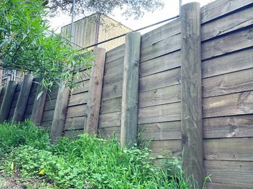 Illustration of engineered retaining wall used in landscaping and slope stability in Sydney