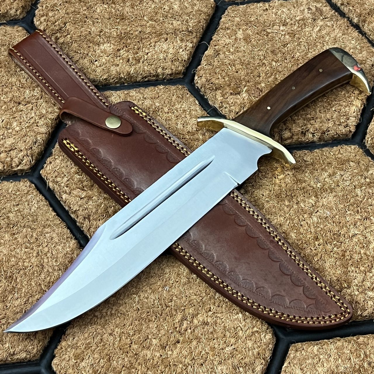 Ash Gears - Handmade Knives - Home