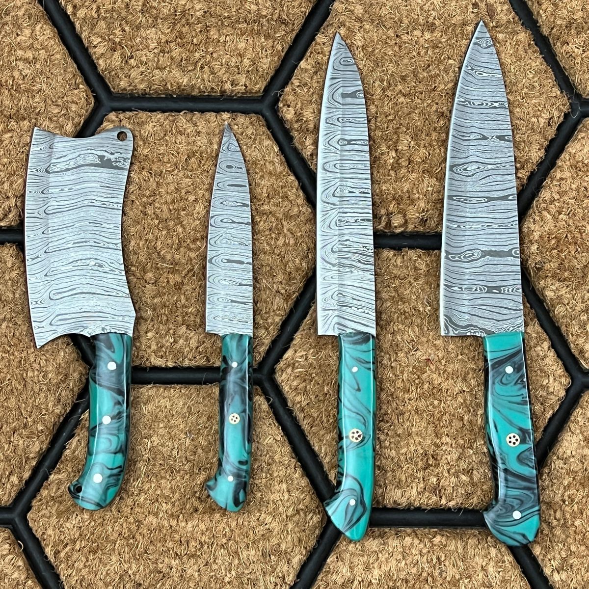 Ash Gears - Handmade Knives - Home