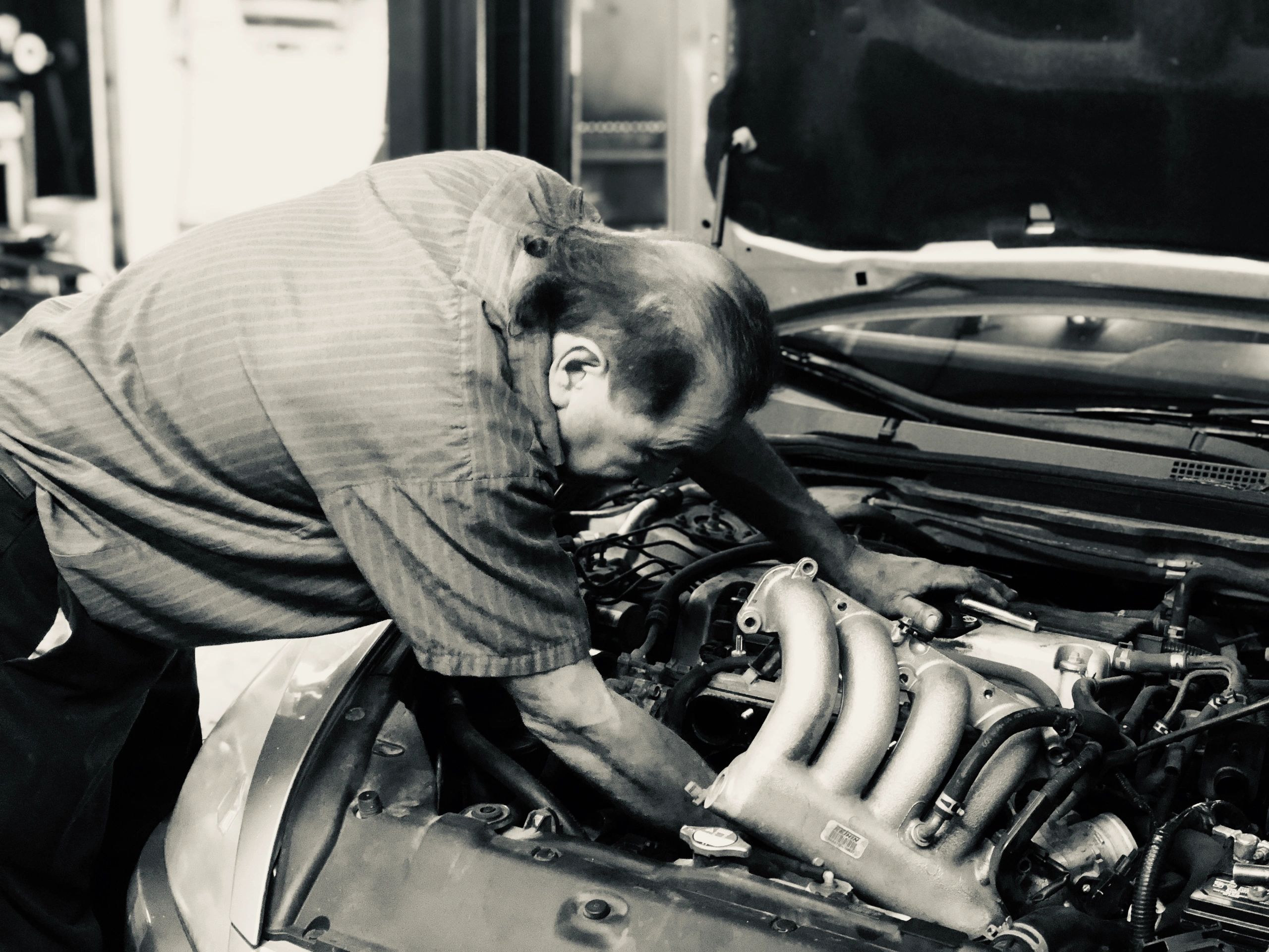 Charlie s Service Center Auto Repair Mechanic Shop Car Repair Charlie s Service Center Auto Repair Mechanic Shop Car Repair