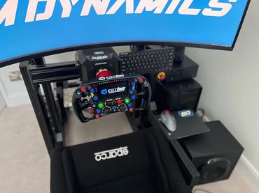 High end simulator for an LMP racing driver