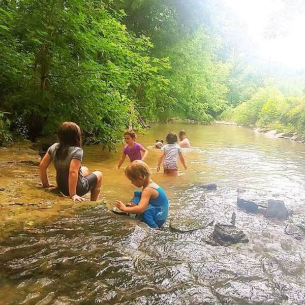 creeks to play in at earthjoy treehouse rentals in kentucky at earthjoyvillage.org