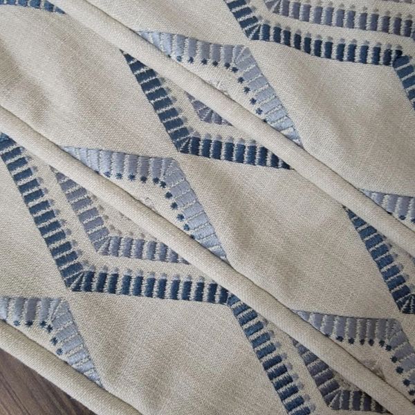 Pillowcases with piping