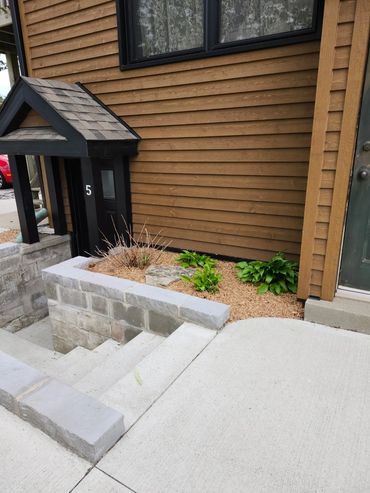 Professionally installed garden mulch
